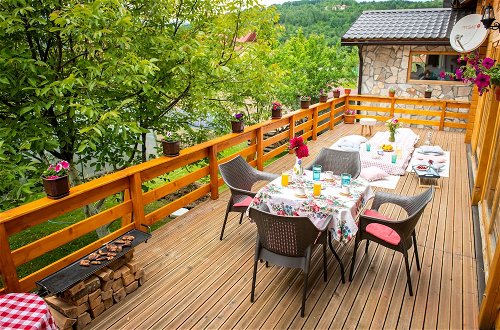 Foto 28 - Immaculate 4-bed Cottage in Kolasin / Montenegro