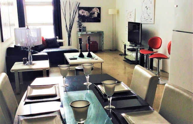 Downtown Executive Condo Loft - Photo 8