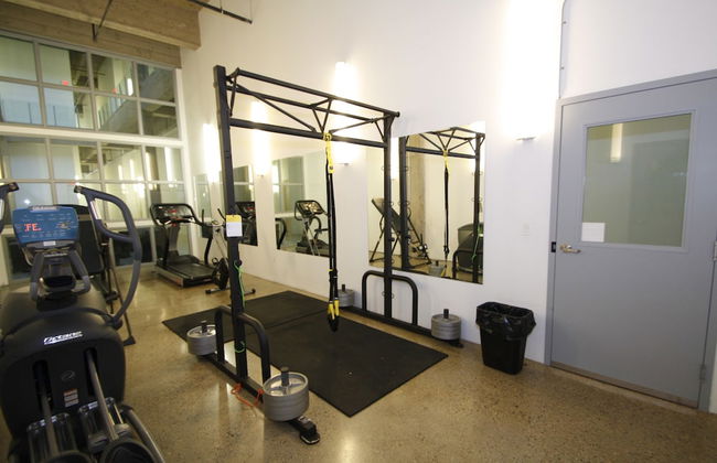 Downtown Loft Style Condo Heated Parking - Photo 31