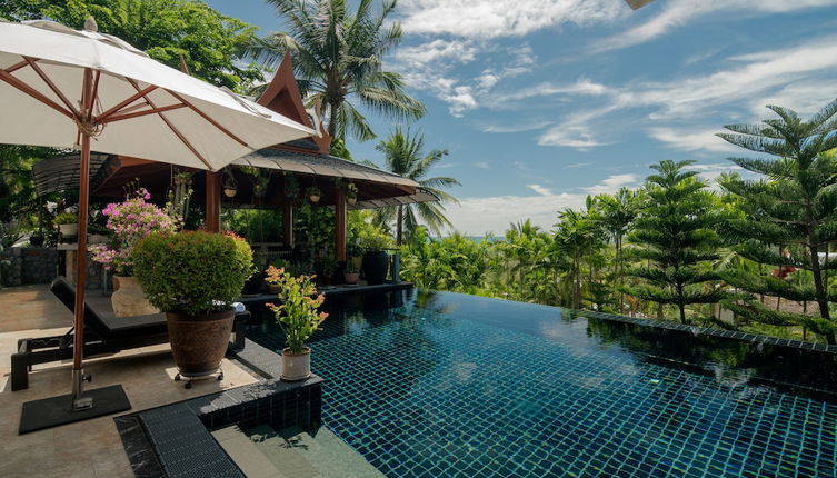 Foto 1 - Classy 4-BR Seaview Villa at Surin Beach