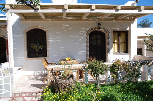 Photo 9 - Spaceful Apartment With Veranda 'n Garden