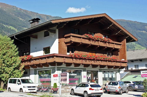 Photo 8 - Spacious Apartment in Ramsau im Zillertal near Ski Area