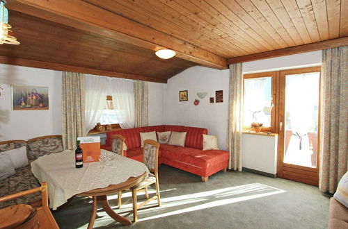 Foto 1 - Spacious Apartment in Ramsau im Zillertal near Ski Area