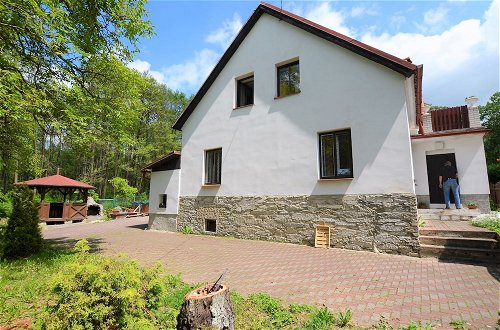 Photo 17 - Idyllic Villa With Private Pool in Trebusin Czech Republic