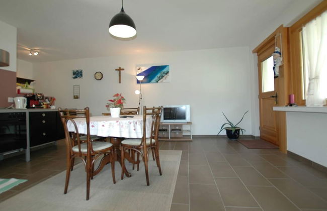 Apartment in Blatten With Mountain Views & Open Kitchen - Foto 17