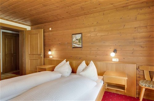 Photo 5 - Spacious Apartment in Tyrol With Mountain View