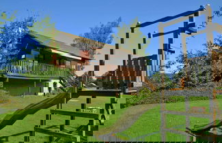 Foto 1 - Cosy Holiday Home in Noiseux With Large Garden