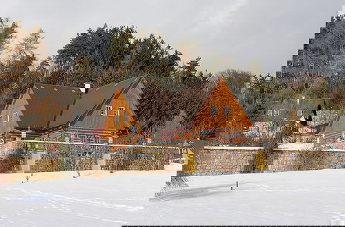 Photo 27 - Villa With Swimming Pool in the Hilly Landscape