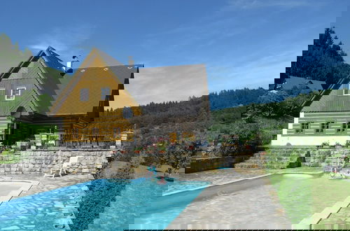 Photo 22 - Villa With Swimming Pool in the Hilly Landscape