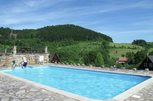 Foto 21 - Comfortable Villa With Private Swimming Pool in the Hilly Landscape of Stupna