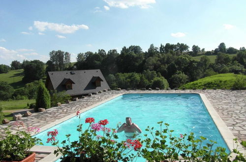 Photo 23 - Comfortable Villa With Private Swimming Pool in the Hilly Landscape of Stupna