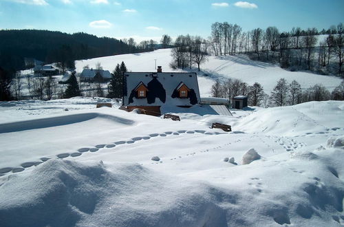 Foto 27 - Villa With Swimming Pool in the Hilly Landscape