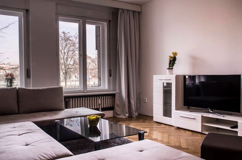 Photo 11 - Exclusive Riverside Apartment In Heart Of Prague