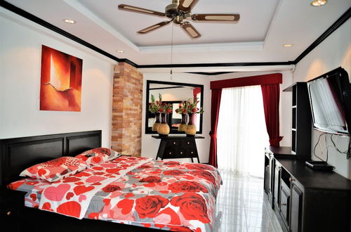 Photo 2 - 4th Floor 1 bed Condo Jomtien