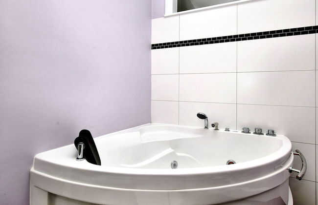 Luxurious Holiday Home in Courtil with Hot Tub - Foto 21