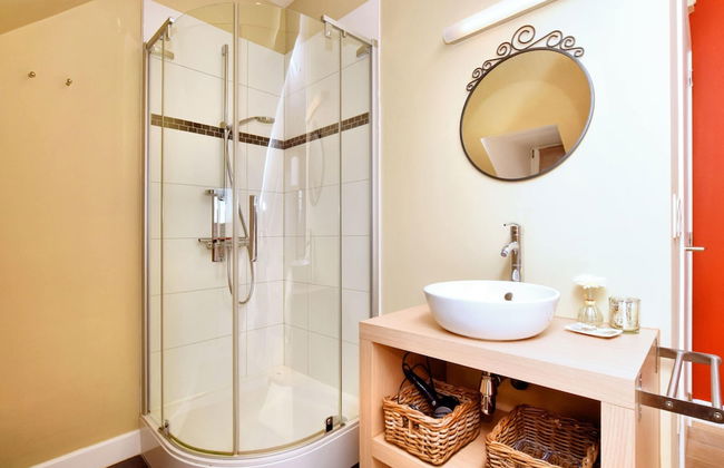 Luxurious Holiday Home in Courtil with Hot Tub - Foto 25