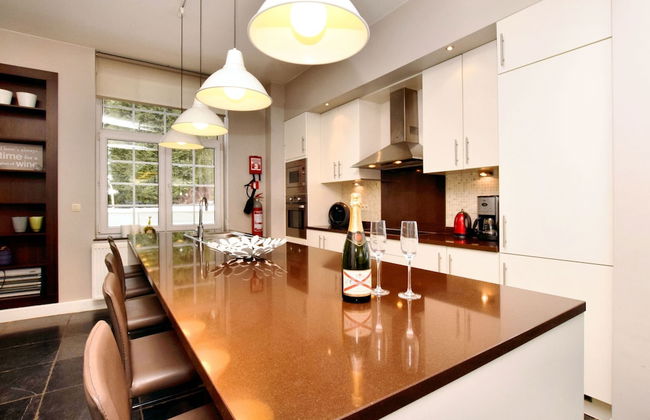 Luxurious Holiday Home in Courtil with Hot Tub - Foto 11