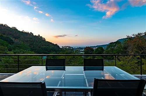 Foto 18 - Luxury Sea View Penthouse 2 Beds Kamala Phuket