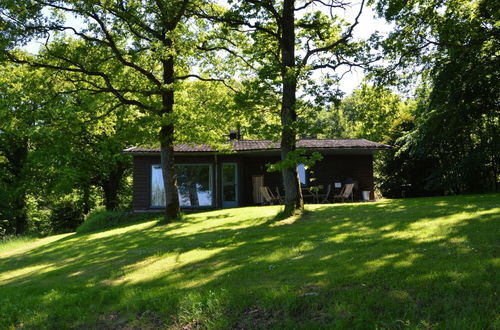 Photo 27 - Modern Chalet With Private Tennis Court in Humain