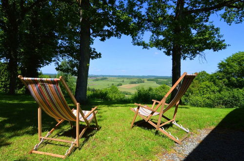 Photo 1 - Modern Chalet With Private Tennis Court in Humain