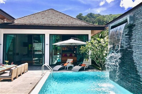 Photo 18 - Coco Kamala Breathtaking villa