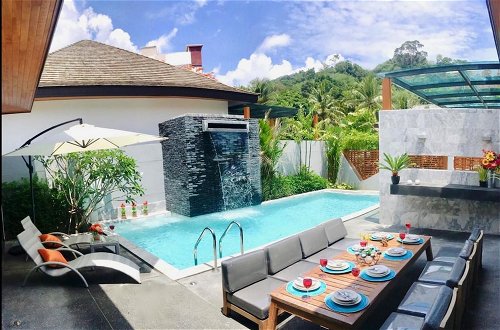 Photo 20 - Coco Kamala Breathtaking villa