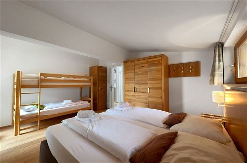 Foto 4 - Spacious Apartment in Piesendorf near Ski Area