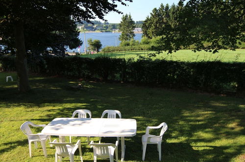 Photo 17 - Detached Chalet With Views of the Lake of Butgenbach in the Middle of Nature