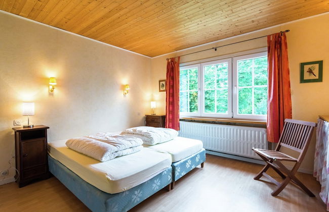 Detached Chalet With Views of the Lake of Butgenbach in the Middle of Nature - Foto 3