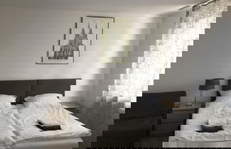 Photo 5 - City Apartment