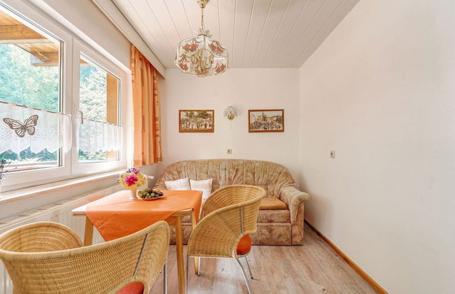 Cozy Apartment Near Trails - Foto 17