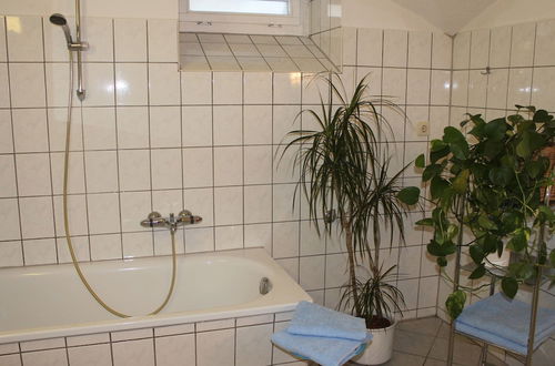 Photo 7 - Comfy Apartment in Weissig With Garden