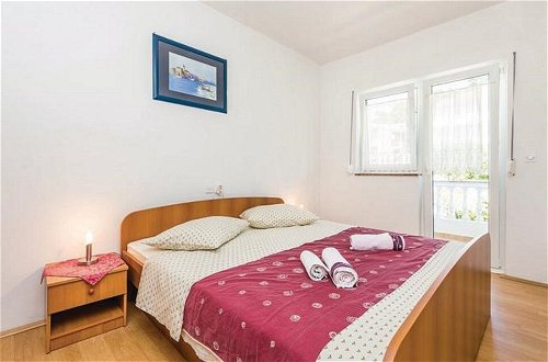Foto 1 - Immaculate 3-bedrooms Apartment in Rab 1-8 Pers