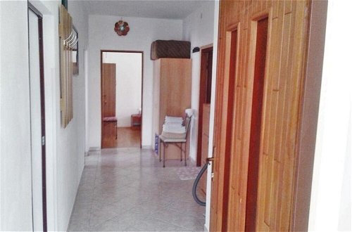 Foto 26 - Immaculate 3-bedrooms Apartment in Rab 1-8 Pers