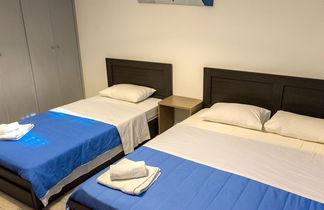 Photo 3 - Polykratis Rooms