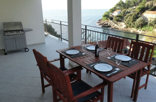 Photo 7 - Adorable Apartment With Terrace & Beautiful Sea View Near the Sea Bay