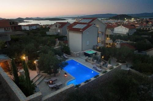 Photo 1 - Beautiful Apartment in Murter With Swimming Pool