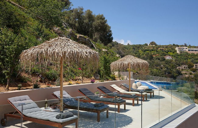 Villa Omikron - Foto 1
