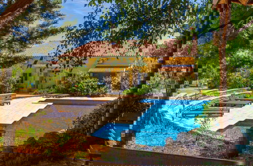 Photo 16 - Peaceful Apartment in Pula With Swimming Pool