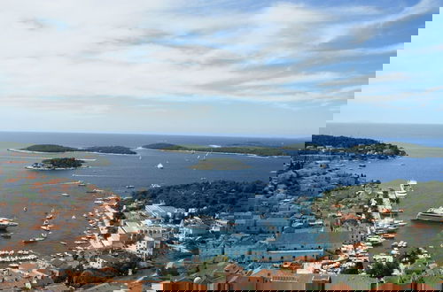 Foto 32 - Spacious Villa at Stunning Island of Hvar With Private Pool