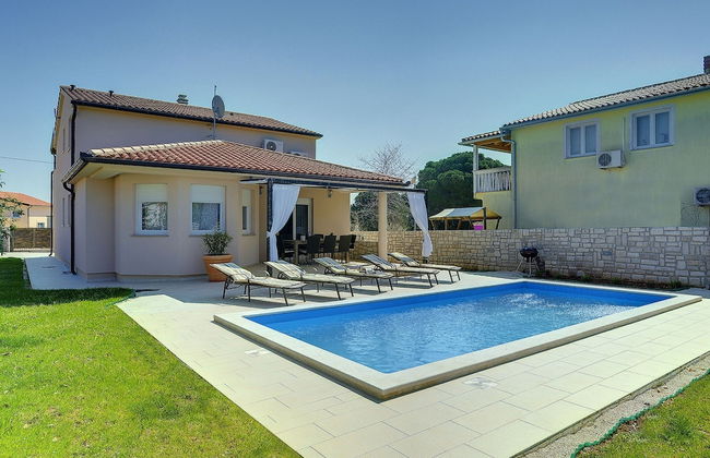 Modern Villa With Private Pool Near Beach - Foto 25