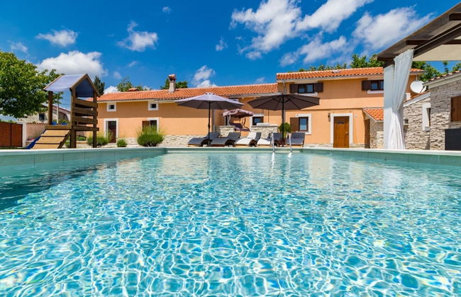 Charming Villa With Private Swimming Pool - Foto 23