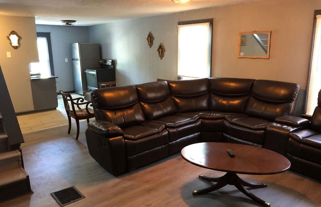 The 540 With Private Yard & Parking, Near Falls & Casino by Niagara Hospitality - Foto 12