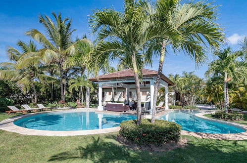 Photo 1 - Beautiful Villa with Pool Gym and Maid