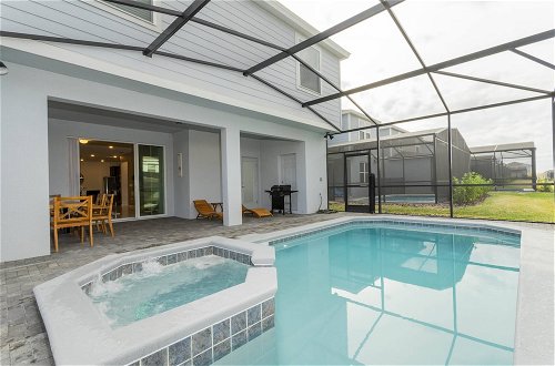 Photo 70 - Beautiful 6 Bedroom Home w/ Private Pool and Spa at Windsor Island