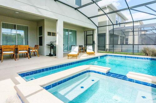 Photo 28 - Modern Single Home - Pool and Game Room