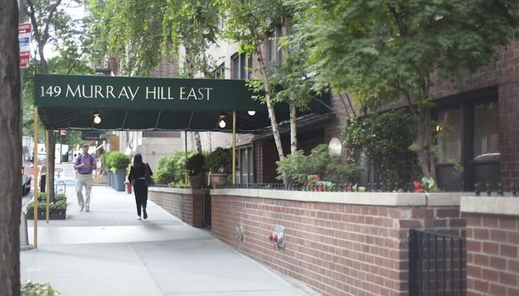 Foto 1 - Murray Hill East