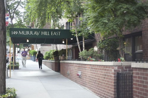 Photo 1 - Murray Hill East