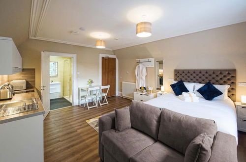 Photo 10 - Rosedene Highland House - King Studio Apartment 5