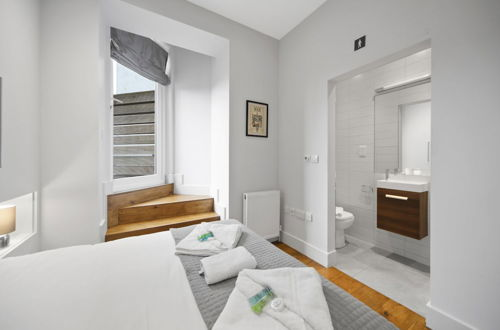Photo 16 - Executive Apartments in Central London Euston FREE WiFi by City Stay Aparts